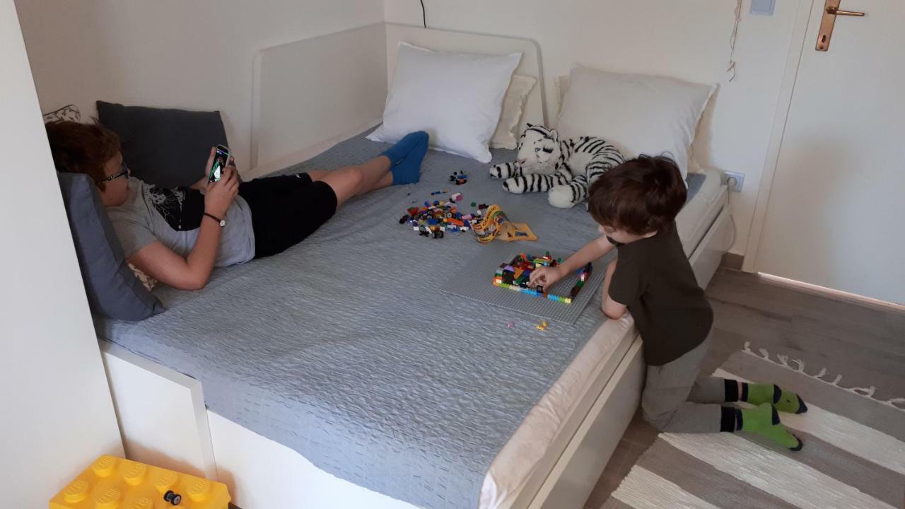 Apartment Robic วีร์ ภายนอก รูปภาพ
